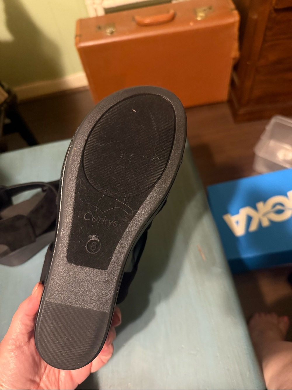 Corky’s Case Closed Faux Suede Black Sz 8 - Picture 5 of 8